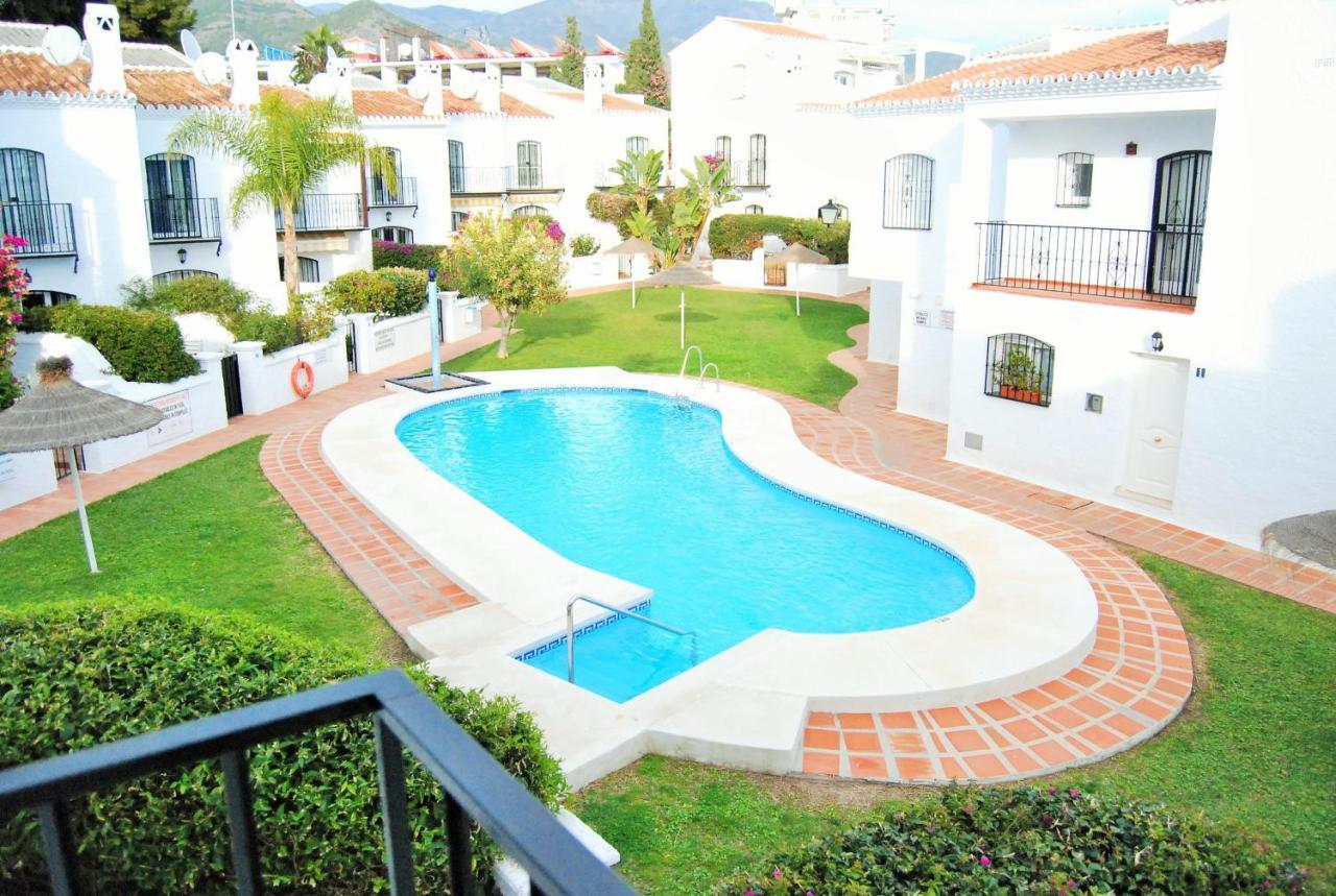 Los Pinos 29 Villas Casasol Нерха Екстериор снимка