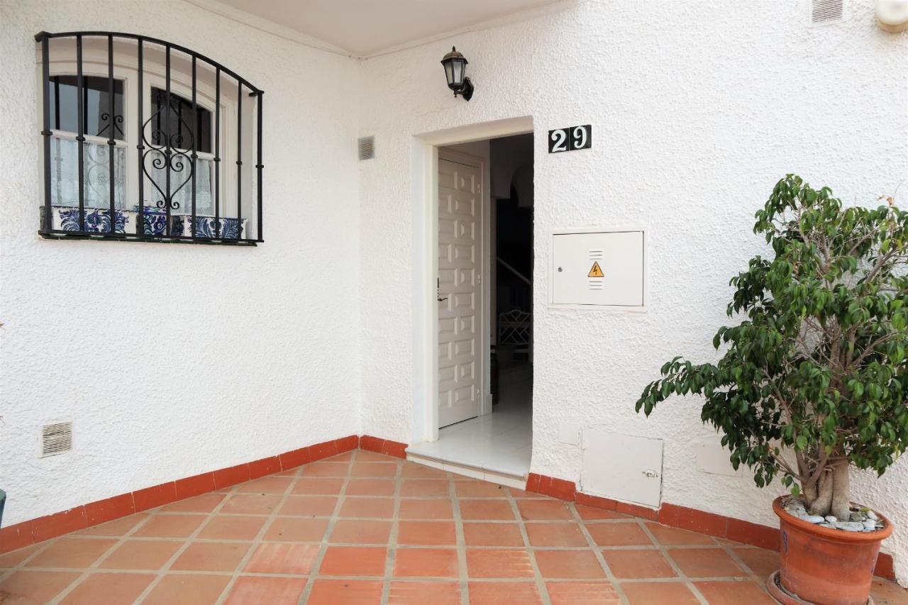 Los Pinos 29 Villas Casasol Нерха Екстериор снимка